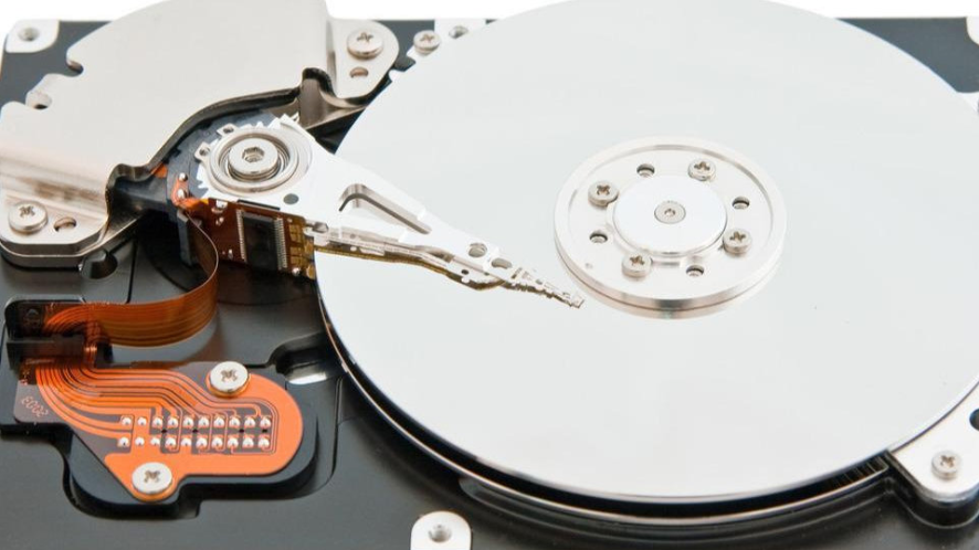 离子溅射技术：硬盘技术革新的加速器